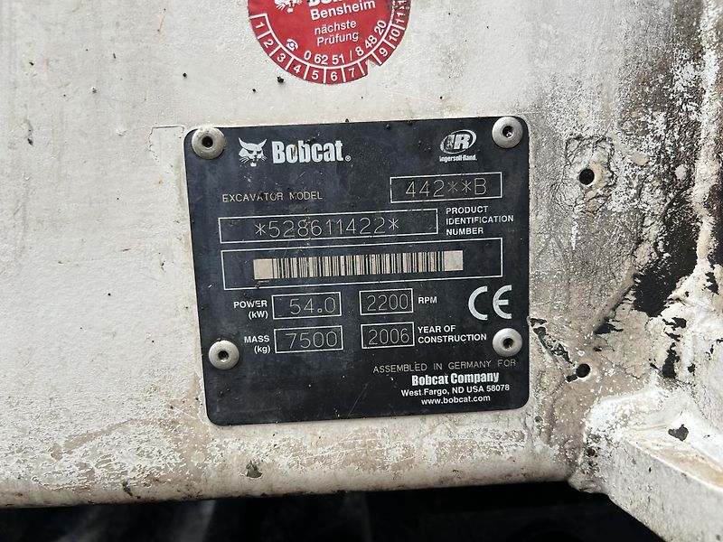 Bobcat (2006) 442B / 7,5t - fotka 7 z 12