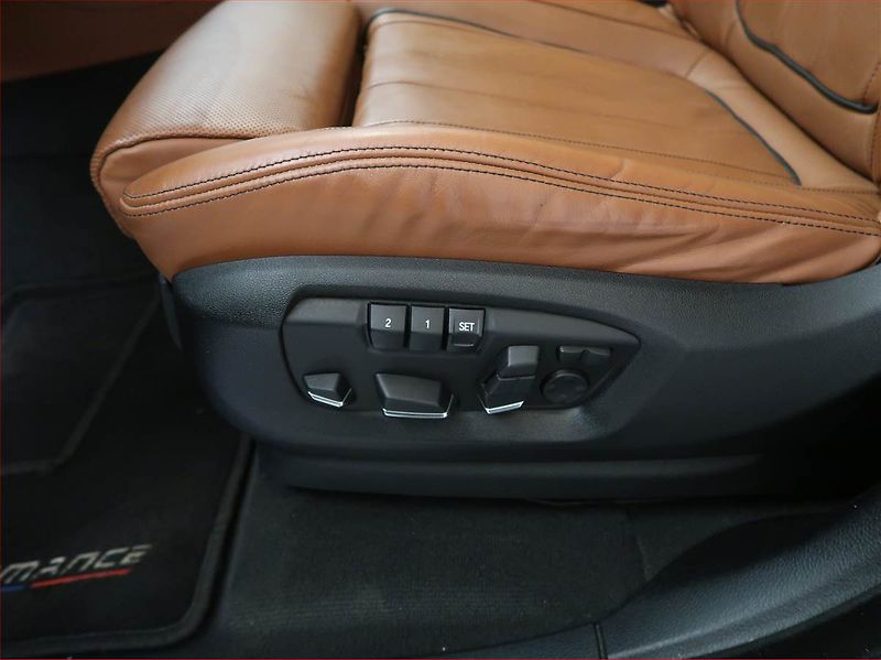 BMW X5 (2017) xDrive40d - fotka 19 z 21