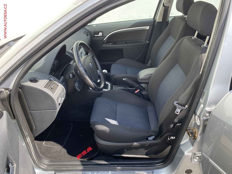 Ford Mondeo (2007) 1.8i, Futura X, +ALU - fotka 9 z 13