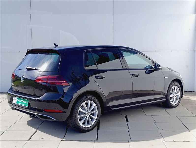 Volkswagen e-Golf 0,0 100kW,tep.čerpadlo,Navi,LE - fotka 6 z 35