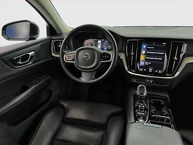 Volvo V60 (2020) T8 Twing Engine - fotka 7 z 23
