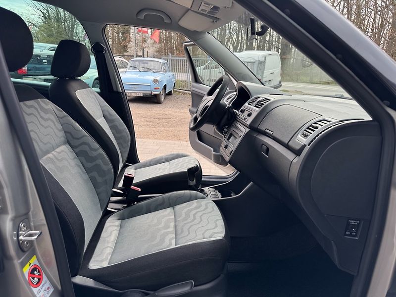 Škoda Roomster (2008) 1.4TDi - fotka 13 z 33