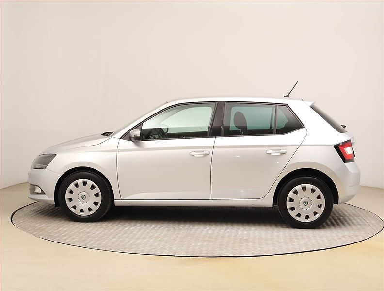 Škoda Fabia (2015) 1.2 TSI, Tempomat - fotka 3 z 18