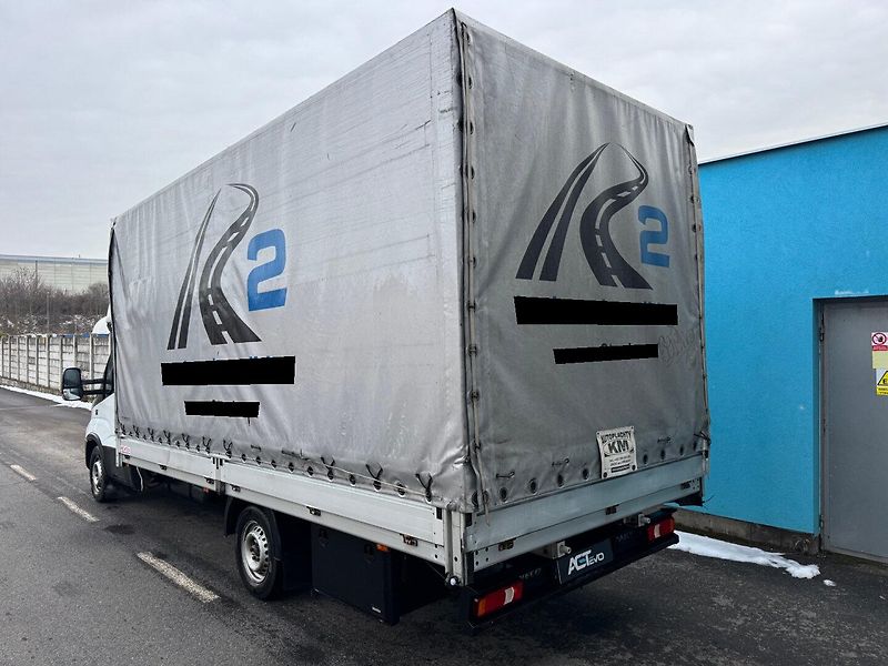 Iveco Daily (2022) 2.3 115kW valník 10pal + spaní - fotka 3 z 31