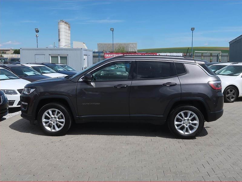 Jeep Compass (2019) 2.0 MultiJet, 4X4, Serv.kniha - fotka 3 z 16
