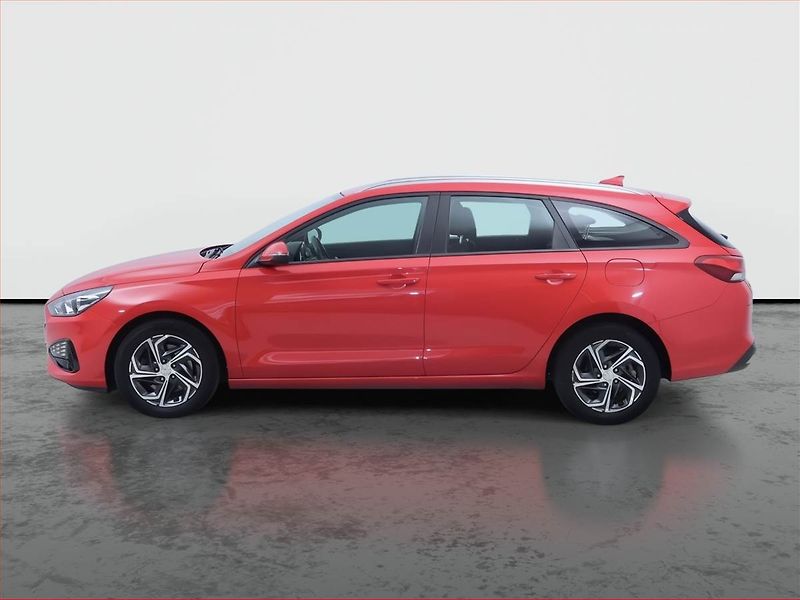 Hyundai i30 (2021) 1.0 T-GDI, ČR,1.maj - fotka 3 z 14