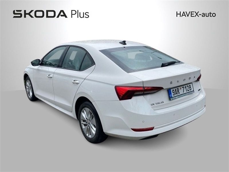Škoda Octavia (2023) 1.5 TSI M-HEV DSG Ambition + - fotka 2 z 5