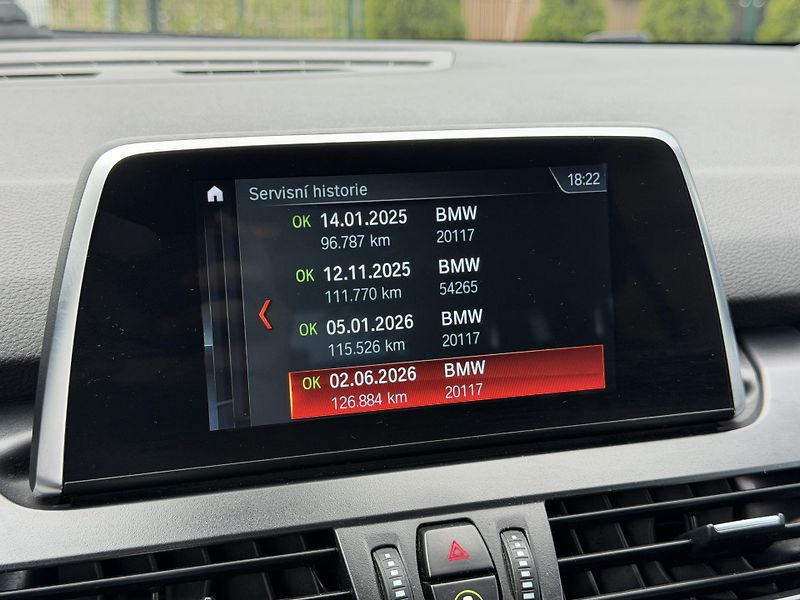 BMW Řada 2 (2019) 2.0 110 kw/DPH/7 míst - fotka 22 z 27