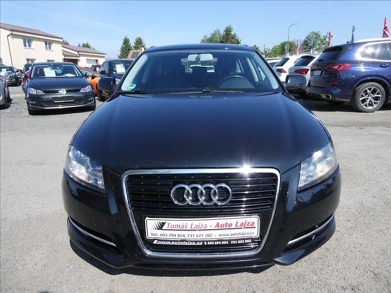 Audi A3 1,6 TDi 77kW serviska,digi.kli - fotka 2 z 47