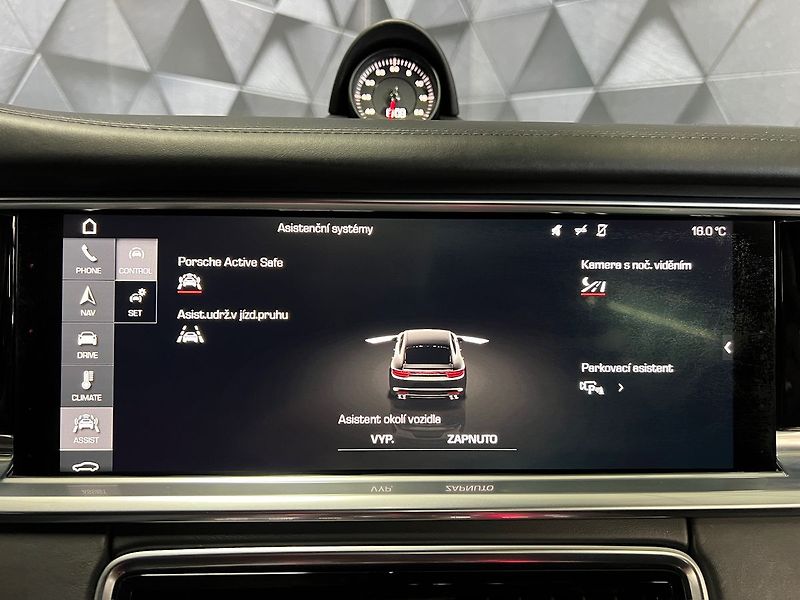Porsche Panamera 4S DIESEL PDLS, WEBASTO - fotka 19 z 37