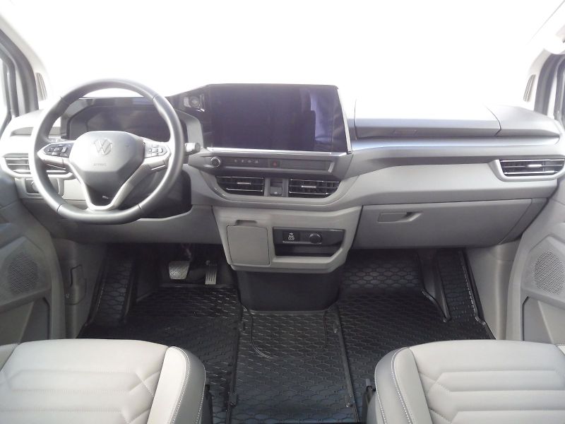Volkswagen Caravelle (2026) Style DR 2,0 TDI 125kW 8AUT 4M - fotka 5 z 30