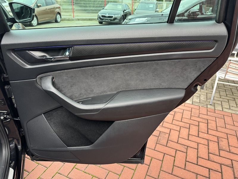 Škoda Kodiaq (2018) 2.0TDi DSG SportLine LED Navi - fotka 21 z 46