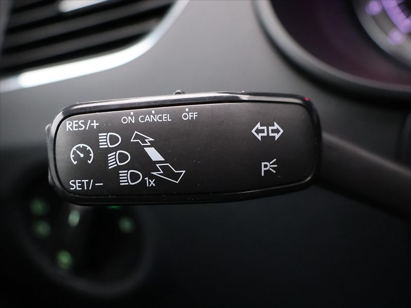 Škoda Octavia 2,0 TDI Style LED Kessy CZ - fotka 14 z 26