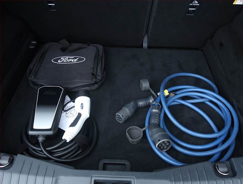 Ford Mustang Mach-E (2021) Standard Range RWD, SoH 94% - fotka 25 z 25