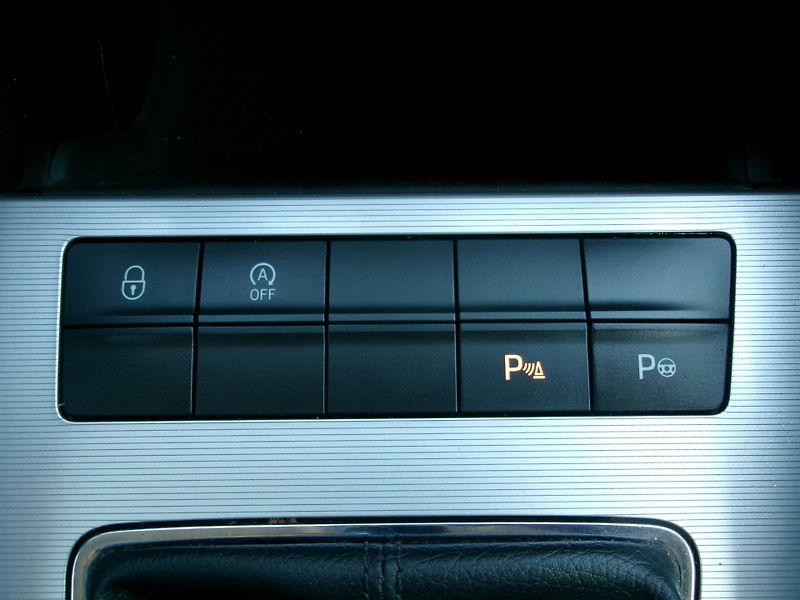 Škoda Octavia (2013) 1,4 TSI AC BT NAVI TEMP - fotka 23 z 38
