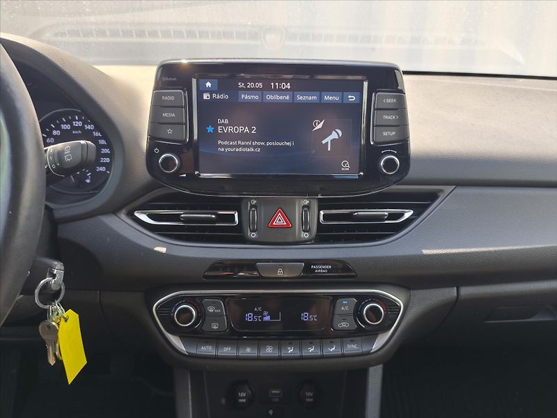 Hyundai i30 1,5   T-GDI MHEV - fotka 10 z 22