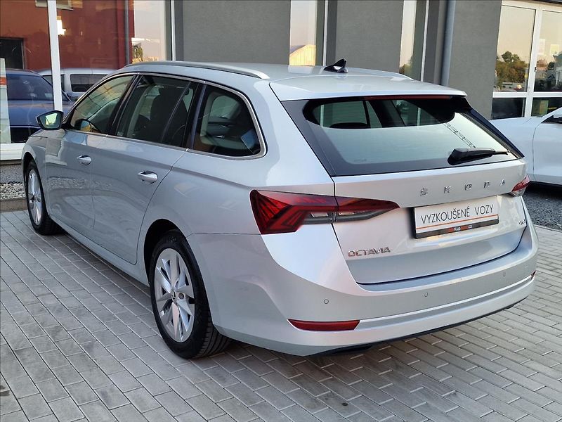 Škoda Octavia 2.0TDI 110kW 4x4 DSG Style,ČR - fotka 8 z 50