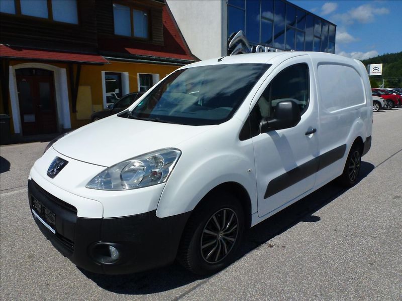 Peugeot Partner 1,6 HDI LONG L2H1 WEBASTO 3mís - fotka 2 z 44