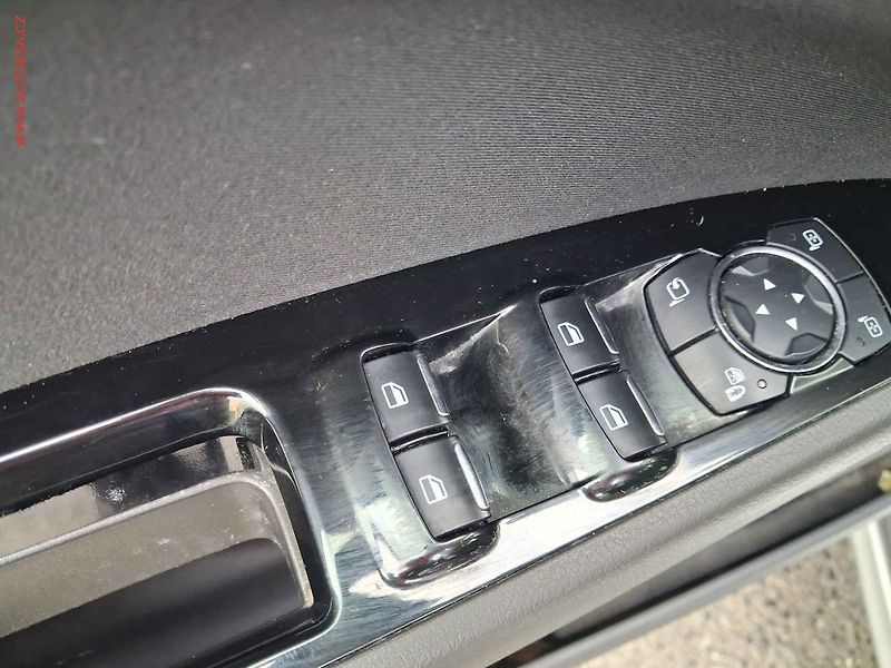 Ford Mondeo (2021) 2.0 TDCi, Titanium - fotka 15 z 18
