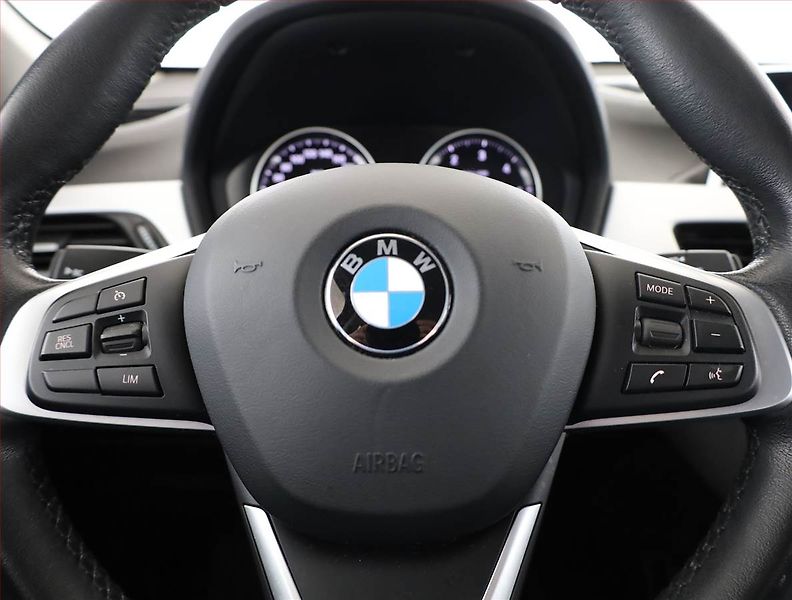 BMW X1 (2019) sDrive18d, Automat, Serv.kniha - fotka 8 z 18