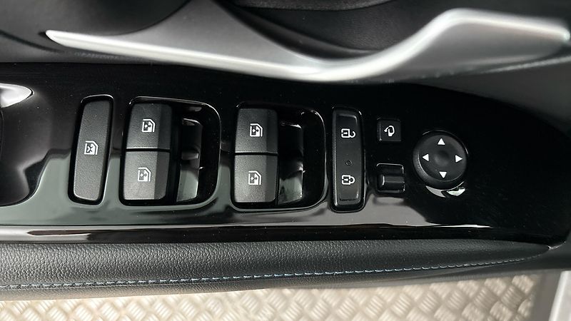 Hyundai Tucson 1.6 T-GDI AUT 4x4 Hybrid Style - fotka 23 z 31