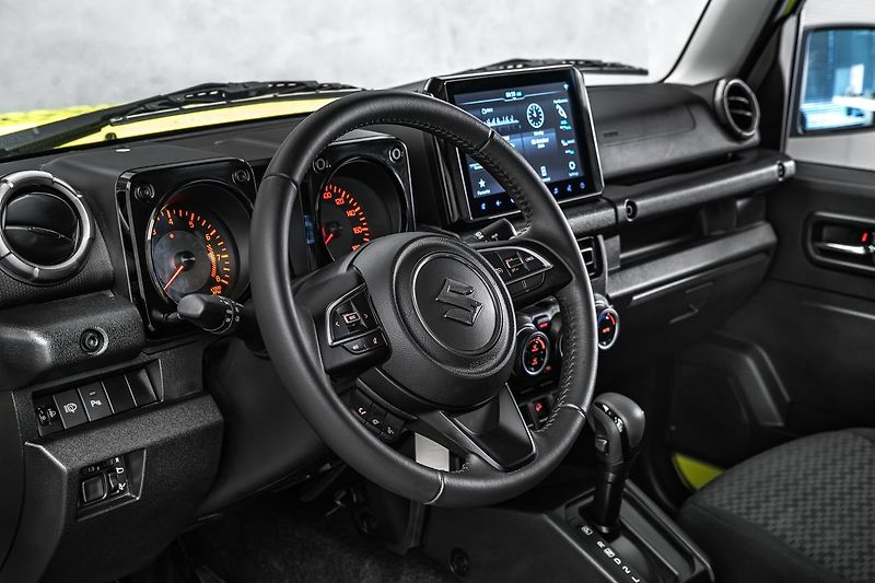 Suzuki Jimny 1,5 ALL GRIP - fotka 15 z 21
