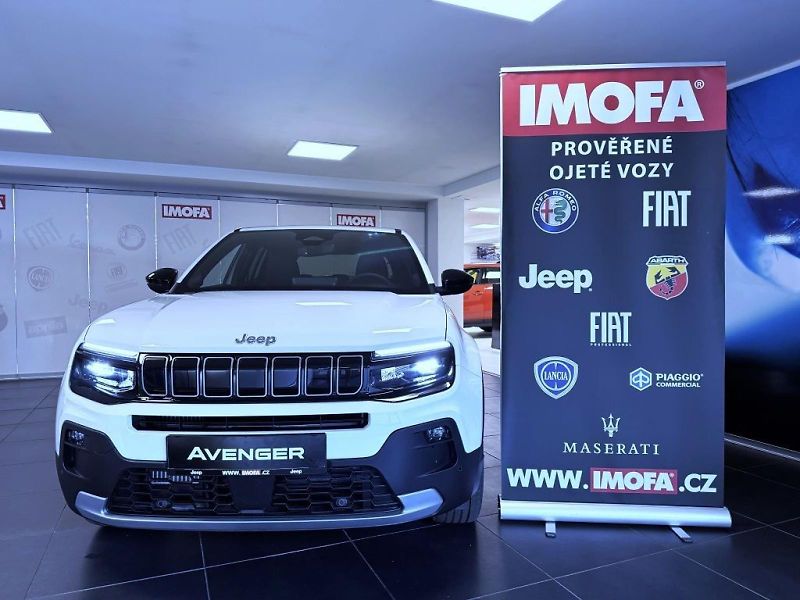 Jeep Avenger (2026) 1.2 T e-Hybrid AT 110k Summit - fotka 2 z 19