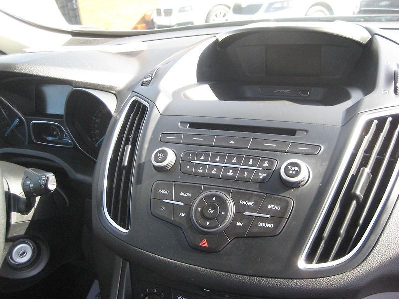 Ford C-MAX 1.5 Ecob 110kW 1.maj-DPH-ČR!!! - fotka 19 z 30