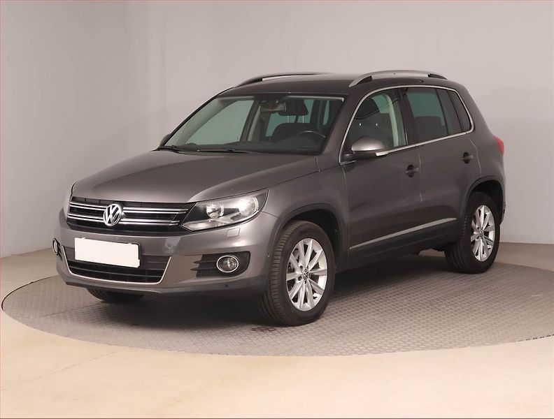 Volkswagen Tiguan (2013) 2.0 TDI, Tempomat - fotka 2 z 18