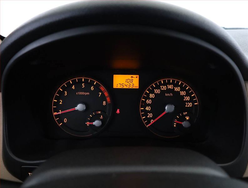Kia Rio (2007) 1.4 16V, nová STK, Tažné - fotka 8 z 11
