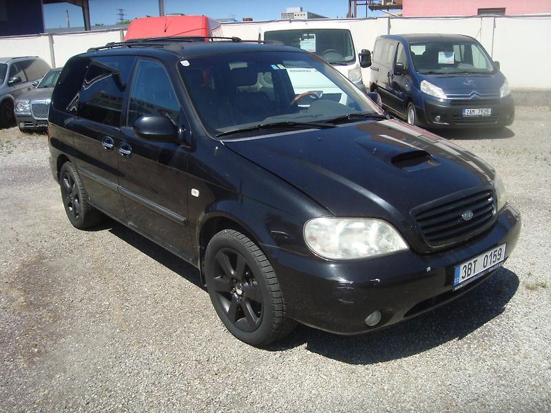 Kia Carnival (2006) 2,9 CRDI - fotka 2 z 15