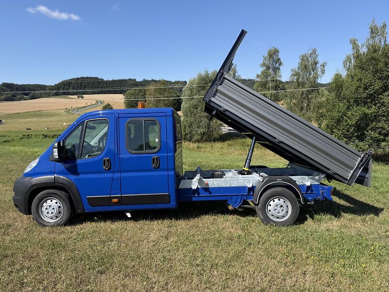 Peugeot Boxer (2007) 2.2HDi 7míst Nový 3s Sklápěč - fotka 8 z 18