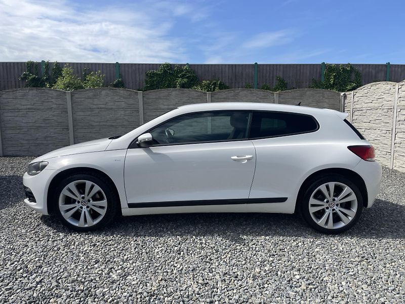Volkswagen Scirocco 1.4TSi 125PS SPORT EDITION TOP - fotka 5 z 178