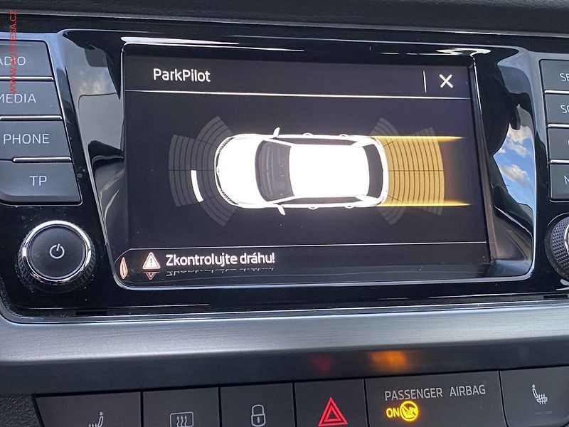 Škoda Fabia (2018) 1.0TSi, Ambition, +kola - fotka 15 z 17