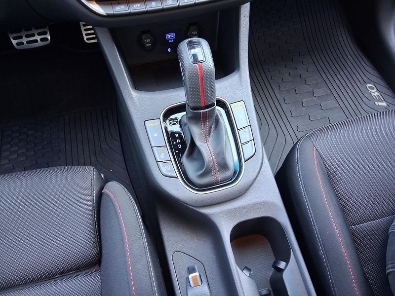 Hyundai i30 N-LINE 1.5 T-GDi 117 kW - fotka 20 z 26