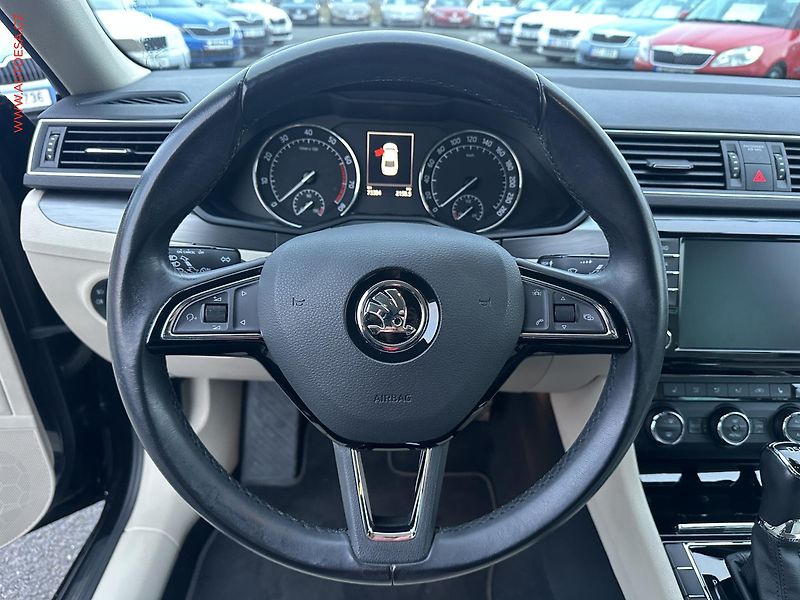 Škoda Superb (2015) 1.8TSI, 2.maj,ČR, Style, DSG - fotka 11 z 24
