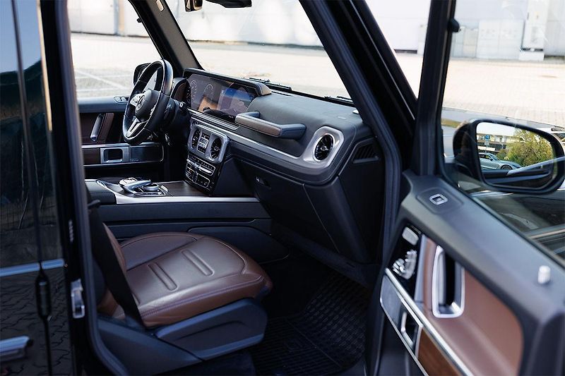 Mercedes-Benz Třídy G (2020) G 500 V8 Biturbo G63 AMG Look - fotka 47 z 54