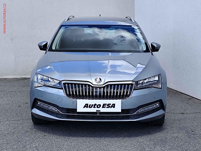 Škoda Superb (2020) 2.0TDi, ČR, DSG, LED, kamera - fotka 2 z 31