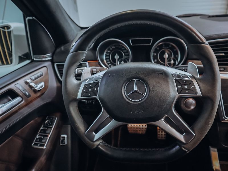 Mercedes-Benz Třídy M ML 63 AMG - DPH - fotka 22 z 30
