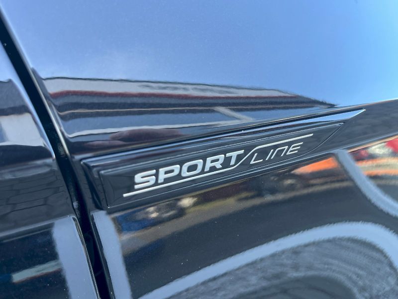Škoda Karoq (2025) Sportline 1,5TSI / 110 kW DSG - fotka 12 z 36