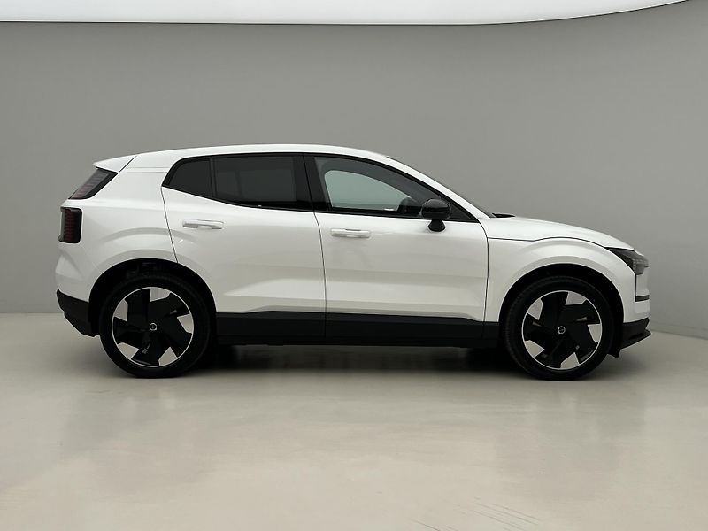 Volvo EX30 (2026) P8 AWD electric PLUS REZERVACE - fotka 12 z 45