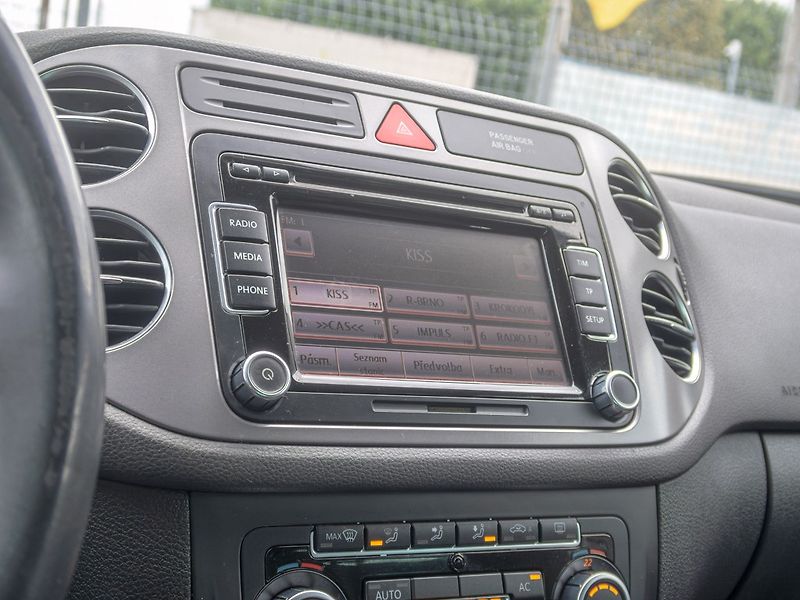 Volkswagen Tiguan (2010) ČR 2.0TSI 125KW 4x4 - SERVIS - fotka 22 z 48