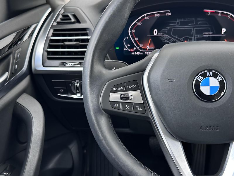 BMW X3 xDrive20i - fotka 11 z 22