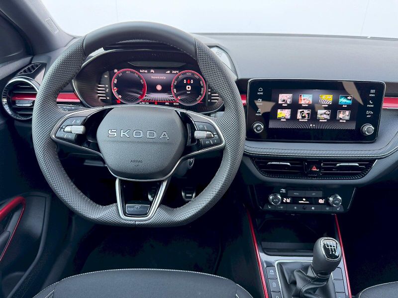 Škoda Fabia (2025) 1.0 TSI 85kW Monte Carlo - fotka 8 z 35