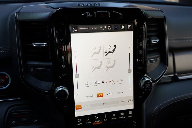 RAM 1500 TRX, Equipment Level 2, Harman - fotka 44 z 62