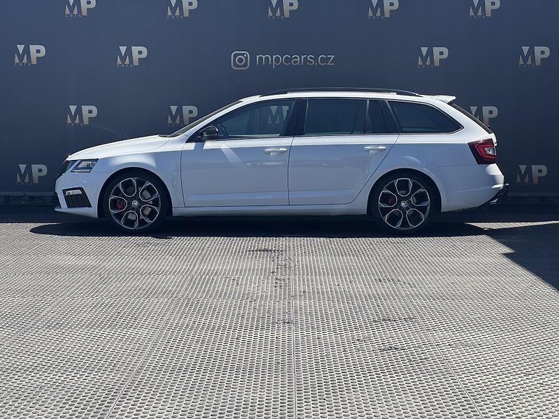 Škoda Octavia (2018) III RS230 2.0TSi MAN Kessy RZV - fotka 5 z 44