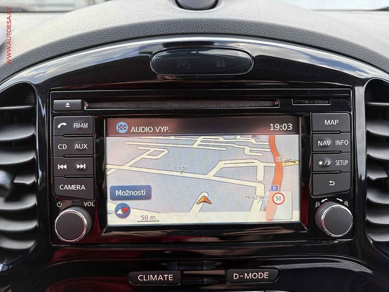 Nissan Juke (2014) 1.6 DiG-T 4x4, AT, navi - fotka 11 z 16