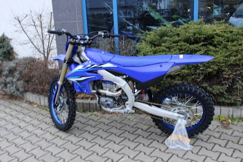 Yamaha YZ 450 F (2026) 2026 SKLADEM - fotka 7 z 7