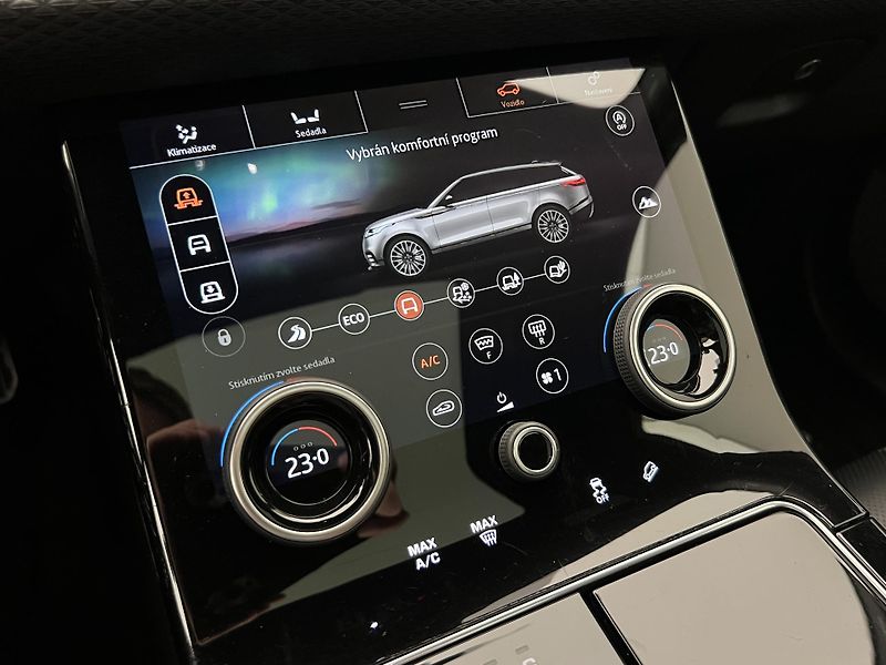 Land Rover Range Rover Velar D300 SE AUT - fotka 33 z 53
