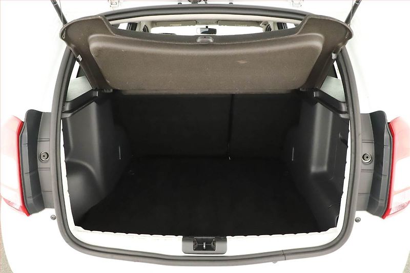 Dacia Duster (2015) 1.5 dCi - fotka 11 z 14